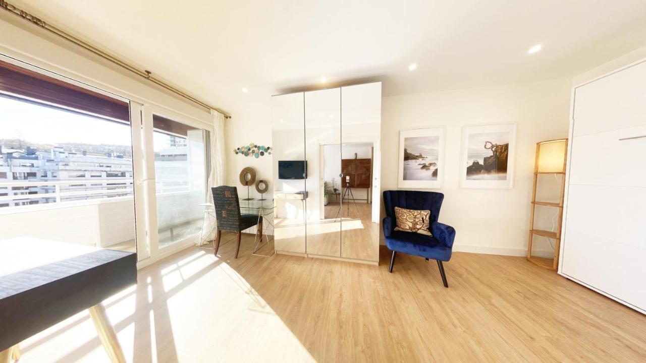 Miramar Luxurious Flat, 3 Double Rooms, Free Parking, Terrace, Completely New San Sebastián Exterior foto